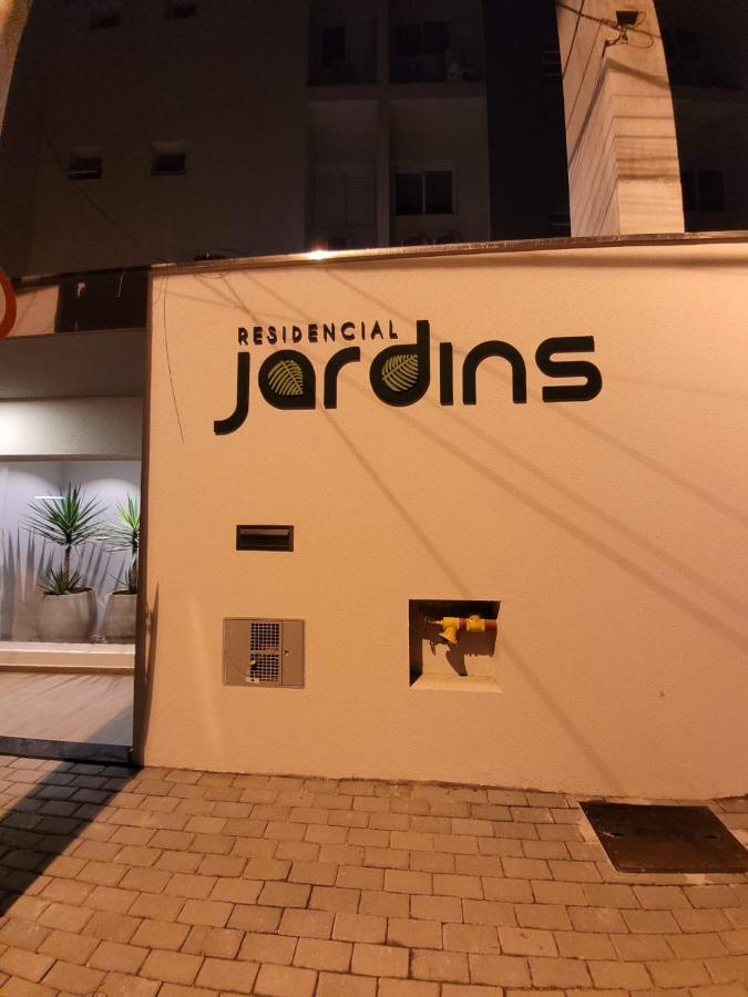 Apartamento Com Piscina No Centro Daire Ubatuba Dış mekan fotoğraf