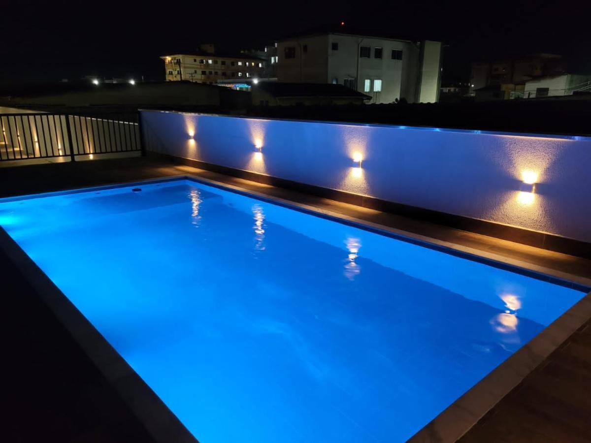 Apartamento Com Piscina No Centro Daire Ubatuba Dış mekan fotoğraf